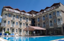 REMER HOTEL 3* , 